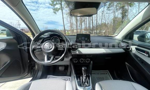 Buy Used Toyota Yaris Black Car in Bangar in Temburong Buy Used Toyota Yaris Black Car in Bangar in Temburong