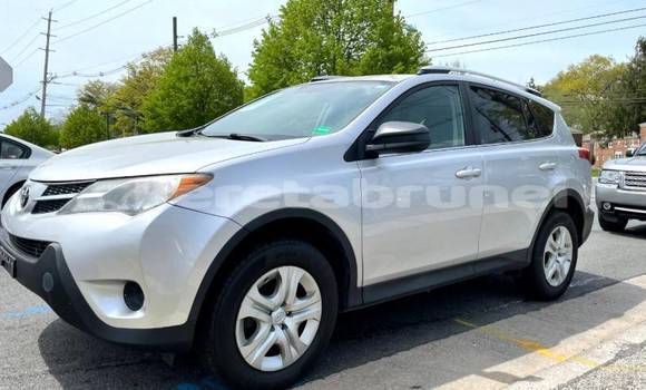 Buy Used Toyota RAV4 Silver Car in Bandar Seri Begawan in Brunei-Muara Buy Used Toyota RAV4 Silver Car in Bandar Seri Begawan in Brunei-Muara