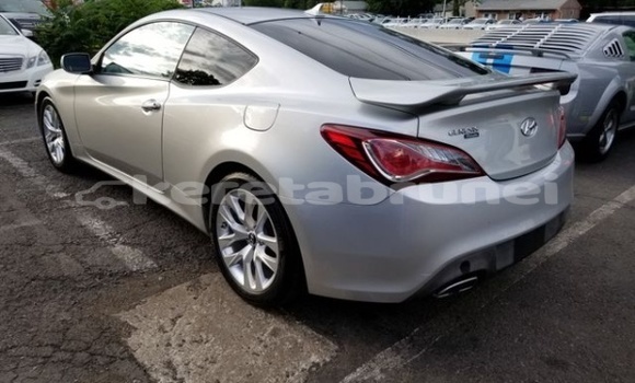 Buy Used Hyundai Genesis Coupe Silver Car in Kuala Belait in Belait Buy Used Hyundai Genesis Coupe Silver Car in Kuala Belait in Belait