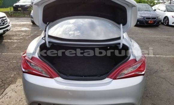 Buy Used Hyundai Genesis Coupe Silver Car in Kuala Belait in Belait Buy Used Hyundai Genesis Coupe Silver Car in Kuala Belait in Belait