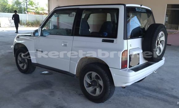 Buy Used Suzuki Vitara White Car in Bandar Seri Begawan in Brunei-Muara Buy Used Suzuki Vitara White Car in Bandar Seri Begawan in Brunei-Muara