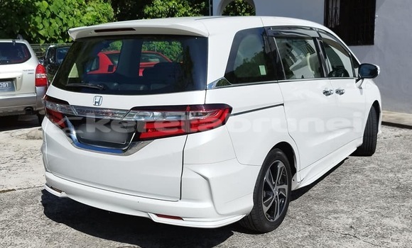 Buy Used BMW 1-Series Other Car in Bandar Seri Begawan in Brunei-Muara Buy Used BMW 1-Series Other Car in Bandar Seri Begawan in Brunei-Muara