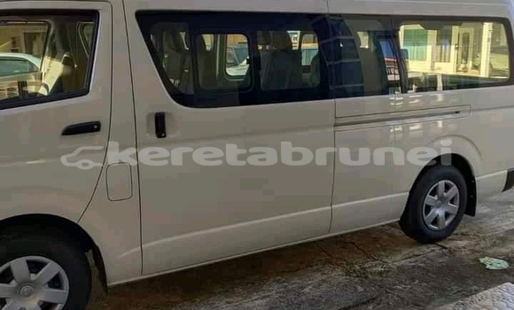 Buy Used Toyota Hiace White Car in Bangar in Temburong Buy Used Toyota Hiace White Car in Bangar in Temburong