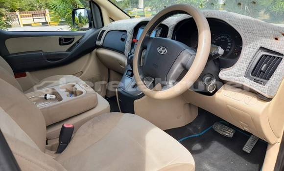 Buy Used Hyundai H1 White Car in Bandar Seri Begawan in Brunei-Muara Buy Used Hyundai H1 White Car in Bandar Seri Begawan in Brunei-Muara