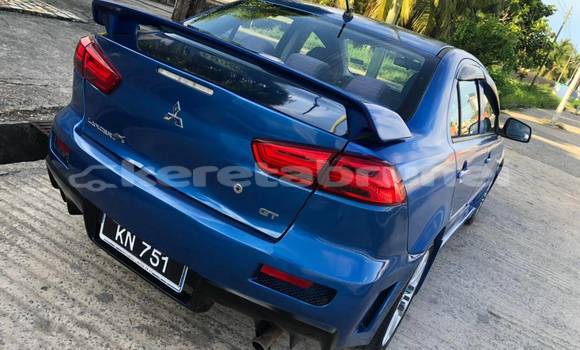 Buy Used Mitsubishi Lancer Blue Car in Bandar Seri Begawan in Brunei-Muara Buy Used Mitsubishi Lancer Blue Car in Bandar Seri Begawan in Brunei-Muara