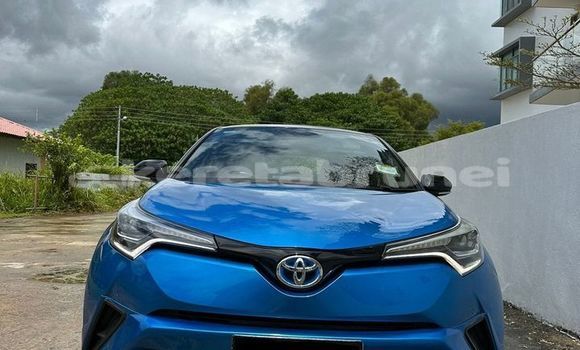 Buy Used Toyota C-HR Blue Car in Bandar Seri Begawan in Brunei-Muara Buy Used Toyota C-HR Blue Car in Bandar Seri Begawan in Brunei-Muara