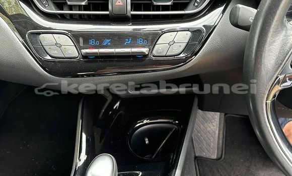 Buy Used Toyota C-HR Blue Car in Bandar Seri Begawan in Brunei-Muara Buy Used Toyota C-HR Blue Car in Bandar Seri Begawan in Brunei-Muara