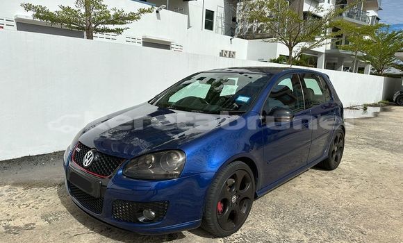 Buy Used Volkswagen Golf Blue Car in Bandar Seri Begawan in Brunei-Muara