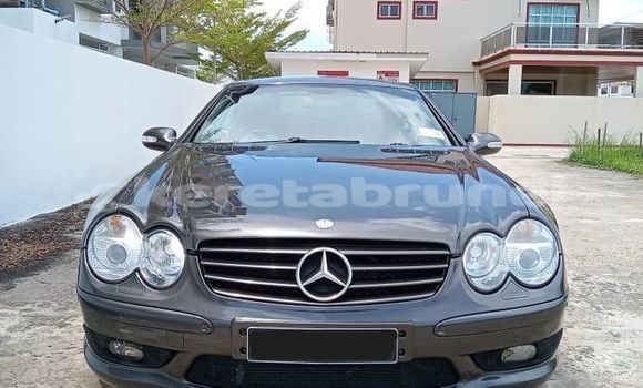 Buy Used Mercedes-Benz SL-klasse Other Car in Bandar Seri Begawan in Brunei-Muara Buy Used Mercedes-Benz SL-klasse Other Car in Bandar Seri Begawan in Brunei-Muara