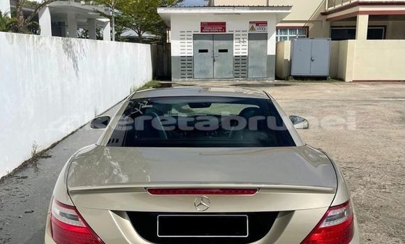 Buy Used Mercedes-Benz SLK–Class Other Car in Kuala Belait in Belait Buy Used Mercedes-Benz SLK–Class Other Car in Kuala Belait in Belait
