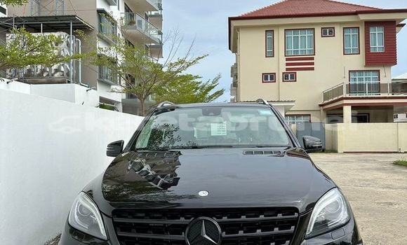 Buy Used Mercedes-Benz ML–Class Black Car in Kuala Belait in Belait Buy Used Mercedes-Benz ML–Class Black Car in Kuala Belait in Belait