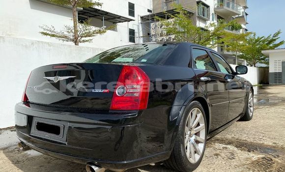 Buy Used Chrysler 300 Black Car in Kuala Belait in Belait Buy Used Chrysler 300 Black Car in Kuala Belait in Belait