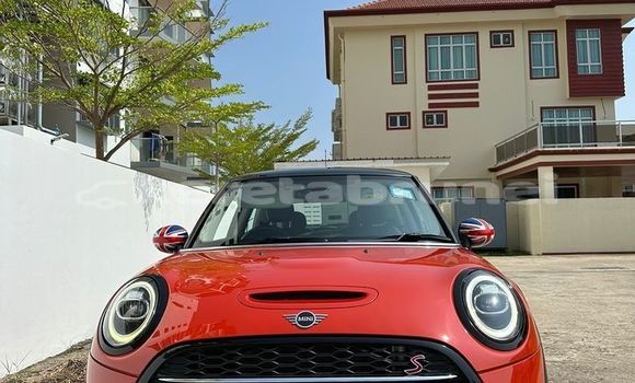 Buy Used MINI Cooper Red Car in Kuala Belait in Belait