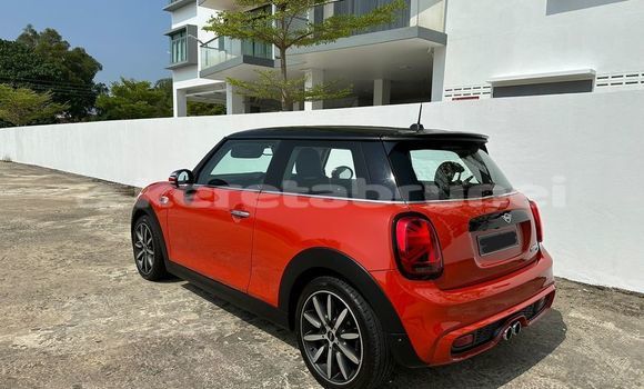 Buy Used MINI Cooper Red Car in Kuala Belait in Belait Buy Used MINI Cooper Red Car in Kuala Belait in Belait