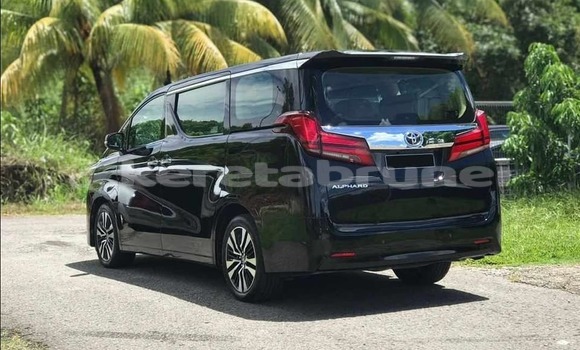 Buy Used Toyota Alphard Black Car in Bandar Seri Begawan in Brunei-Muara Buy Used Toyota Alphard Black Car in Bandar Seri Begawan in Brunei-Muara