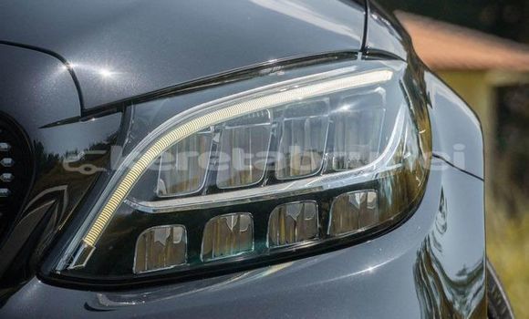 Buy Used Mercedes-Benz C180 coupe Black Car in Bandar Seri Begawan in Brunei-Muara Buy Used Mercedes-Benz C180 coupe Black Car in Bandar Seri Begawan in Brunei-Muara