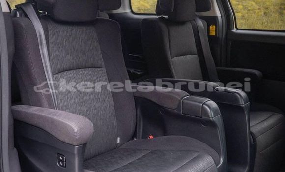 Buy Used Toyota Vellfire White Car in Bandar Seri Begawan in Brunei-Muara Buy Used Toyota Vellfire White Car in Bandar Seri Begawan in Brunei-Muara