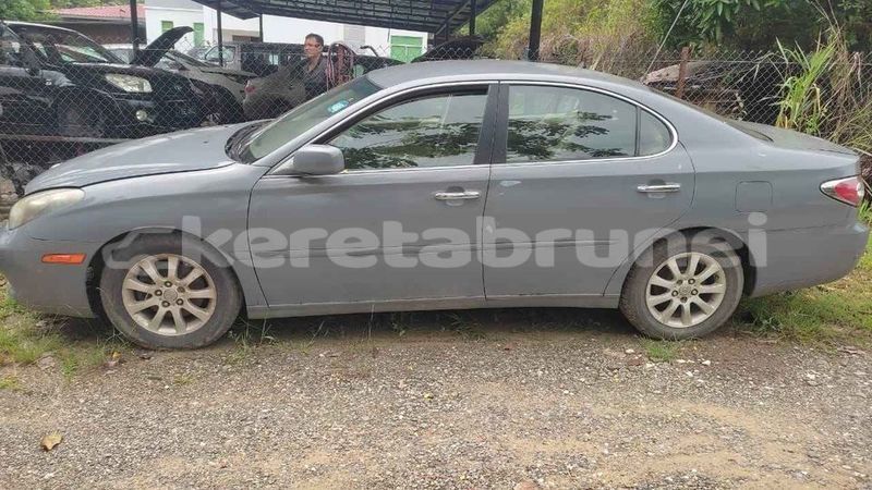 Big with watermark lexus es 300 brunei muara bandar seri begawan 5035