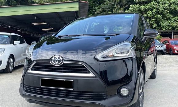 Buy Used Toyota Sienta Other Car in Bandar Seri Begawan in Brunei-Muara Buy Used Toyota Sienta Other Car in Bandar Seri Begawan in Brunei-Muara