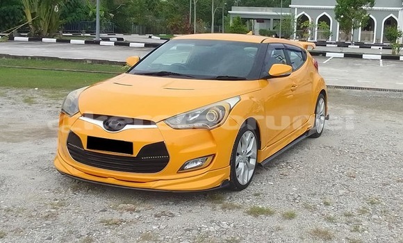 Buy Used Hyundai Veloster Other Car in Kuala Belait in Belait Buy Used Hyundai Veloster Other Car in Kuala Belait in Belait