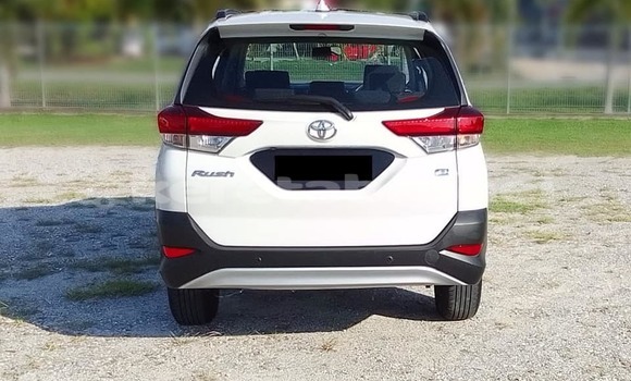 Buy Used Toyota Rush White Car in Kuala Belait in Belait Buy Used Toyota Rush White Car in Kuala Belait in Belait