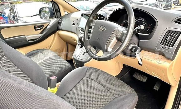 Buy Used Hyundai H1 Other Car in Kuala Belait in Belait Buy Used Hyundai H1 Other Car in Kuala Belait in Belait