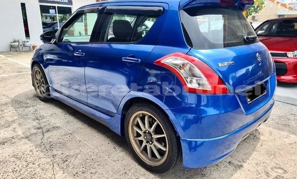 Buy Used Suzuki Swift Blue Car in Kuala Belait in Belait Buy Used Suzuki Swift Blue Car in Kuala Belait in Belait