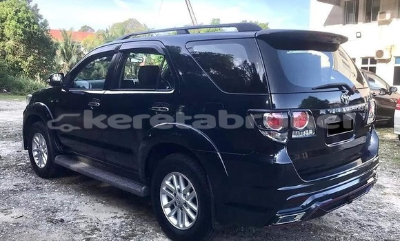 Buy Used Toyota Fortuner Black Car in Kuala Belait in Belait Buy Used Toyota Fortuner Black Car in Kuala Belait in Belait