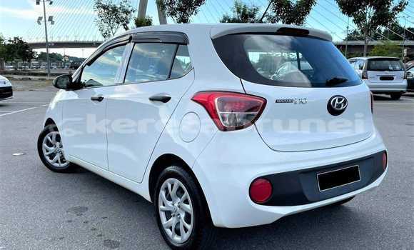 Buy Used Hyundai i10 White Car in Bandar Seri Begawan in Brunei-Muara Buy Used Hyundai i10 White Car in Bandar Seri Begawan in Brunei-Muara