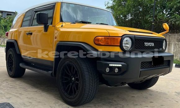 Buy Used Toyota FJ Cruiser Other Car in Kuala Belait in Belait