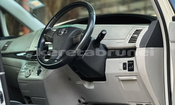 Buy Used Toyota Estima White Car in Bandar Seri Begawan in Brunei-Muara Buy Used Toyota Estima White Car in Bandar Seri Begawan in Brunei-Muara