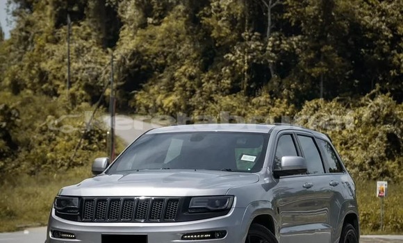 Buy Used Jeep Grand Cherokee Other Car in Bandar Seri Begawan in Brunei-Muara Buy Used Jeep Grand Cherokee Other Car in Bandar Seri Begawan in Brunei-Muara