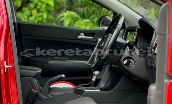Buy Used Kia Sportage Red Car in Bandar Seri Begawan in Brunei-Muara Buy Used Kia Sportage Red Car in Bandar Seri Begawan in Brunei-Muara