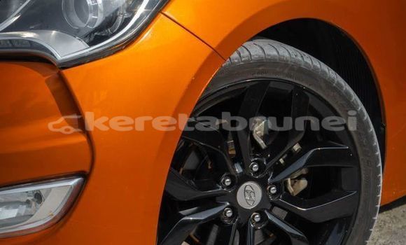 Buy Used Hyundai Veloster Other Car in Bandar Seri Begawan in Brunei-Muara Buy Used Hyundai Veloster Other Car in Bandar Seri Begawan in Brunei-Muara