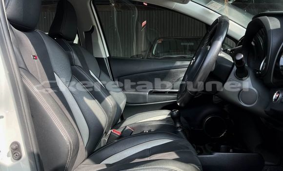 Buy Used Toyota Vitz White Car in Bandar Seri Begawan in Brunei-Muara Buy Used Toyota Vitz White Car in Bandar Seri Begawan in Brunei-Muara
