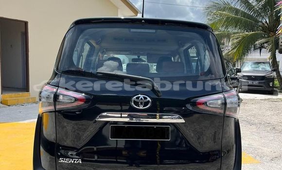 Buy Used Toyota Sienta Black Car in Bandar Seri Begawan in Brunei-Muara Buy Used Toyota Sienta Black Car in Bandar Seri Begawan in Brunei-Muara