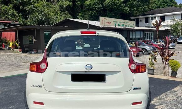 Buy Used Nissan Juke White Car in Bandar Seri Begawan in Brunei-Muara Buy Used Nissan Juke White Car in Bandar Seri Begawan in Brunei-Muara