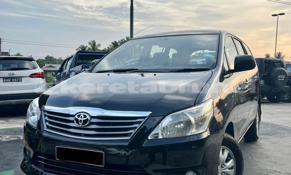 Buy Used Toyota innova Black Car in Bandar Seri Begawan in Brunei-Muara