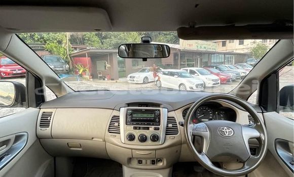 Buy Used Toyota innova Black Car in Bandar Seri Begawan in Brunei-Muara Buy Used Toyota innova Black Car in Bandar Seri Begawan in Brunei-Muara