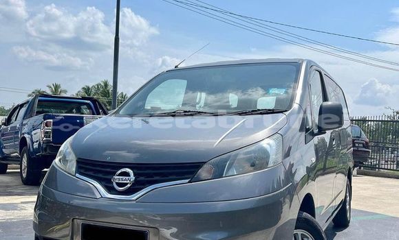 Buy Used Nissan Avenir Other Car in Bandar Seri Begawan in Brunei-Muara