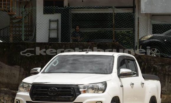 Buy Used Toyota Hilux White Car in Bandar Seri Begawan in Brunei-Muara Buy Used Toyota Hilux White Car in Bandar Seri Begawan in Brunei-Muara