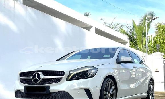 Buy Used Mercedes-Benz A–Class White Car in Bandar Seri Begawan in Brunei-Muara