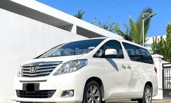 Buy Used Toyota Alphard White Car in Bandar Seri Begawan in Brunei-Muara Buy Used Toyota Alphard White Car in Bandar Seri Begawan in Brunei-Muara