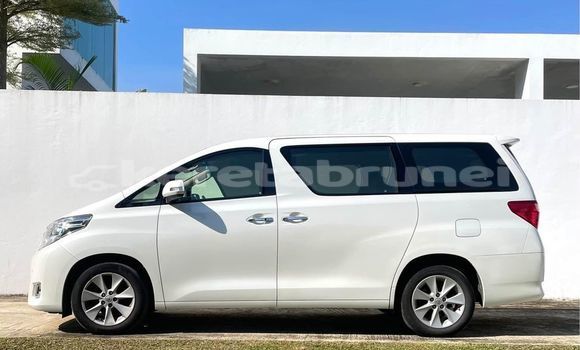 Buy Used Toyota Alphard White Car in Bandar Seri Begawan in Brunei-Muara Buy Used Toyota Alphard White Car in Bandar Seri Begawan in Brunei-Muara