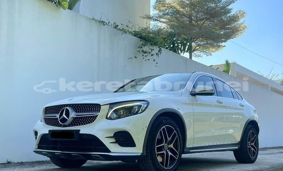 Buy Used Mercedes-Benz GLC White Car in Bandar Seri Begawan in Brunei-Muara Buy Used Mercedes-Benz GLC White Car in Bandar Seri Begawan in Brunei-Muara