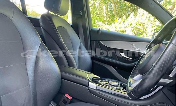 Buy Used Mercedes-Benz GLC White Car in Bandar Seri Begawan in Brunei-Muara Buy Used Mercedes-Benz GLC White Car in Bandar Seri Begawan in Brunei-Muara