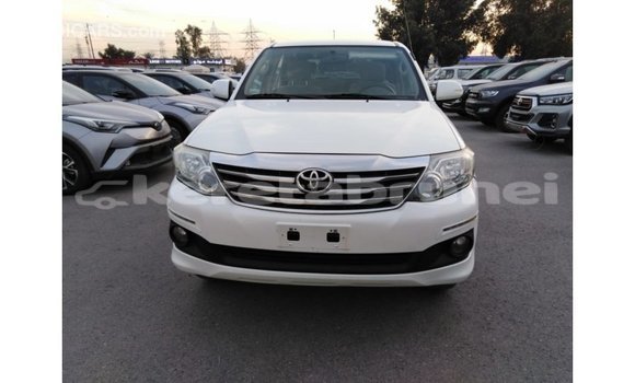 Buy Import Toyota Fortuner White Car in Import - Dubai in Belait Buy Import Toyota Fortuner White Car in Import - Dubai in Belait