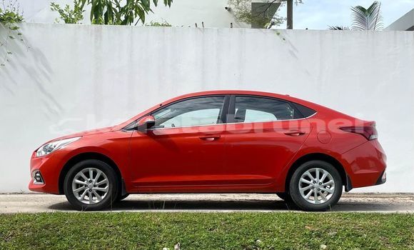 Buy Used Hyundai Verna Red Car in Bandar Seri Begawan in Brunei-Muara Buy Used Hyundai Verna Red Car in Bandar Seri Begawan in Brunei-Muara