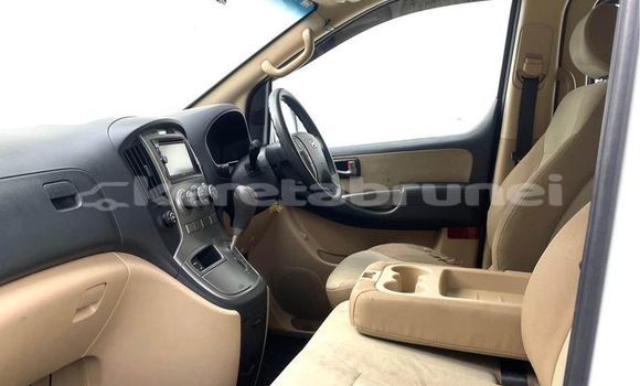 Buy Used Hyundai H1 White Car in Bandar Seri Begawan in Brunei-Muara Buy Used Hyundai H1 White Car in Bandar Seri Begawan in Brunei-Muara