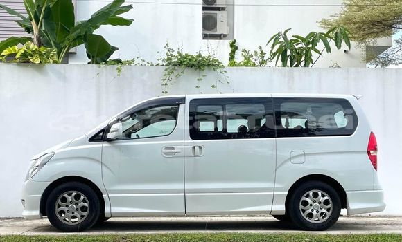Buy Used Hyundai H1 White Car in Bandar Seri Begawan in Brunei-Muara Buy Used Hyundai H1 White Car in Bandar Seri Begawan in Brunei-Muara